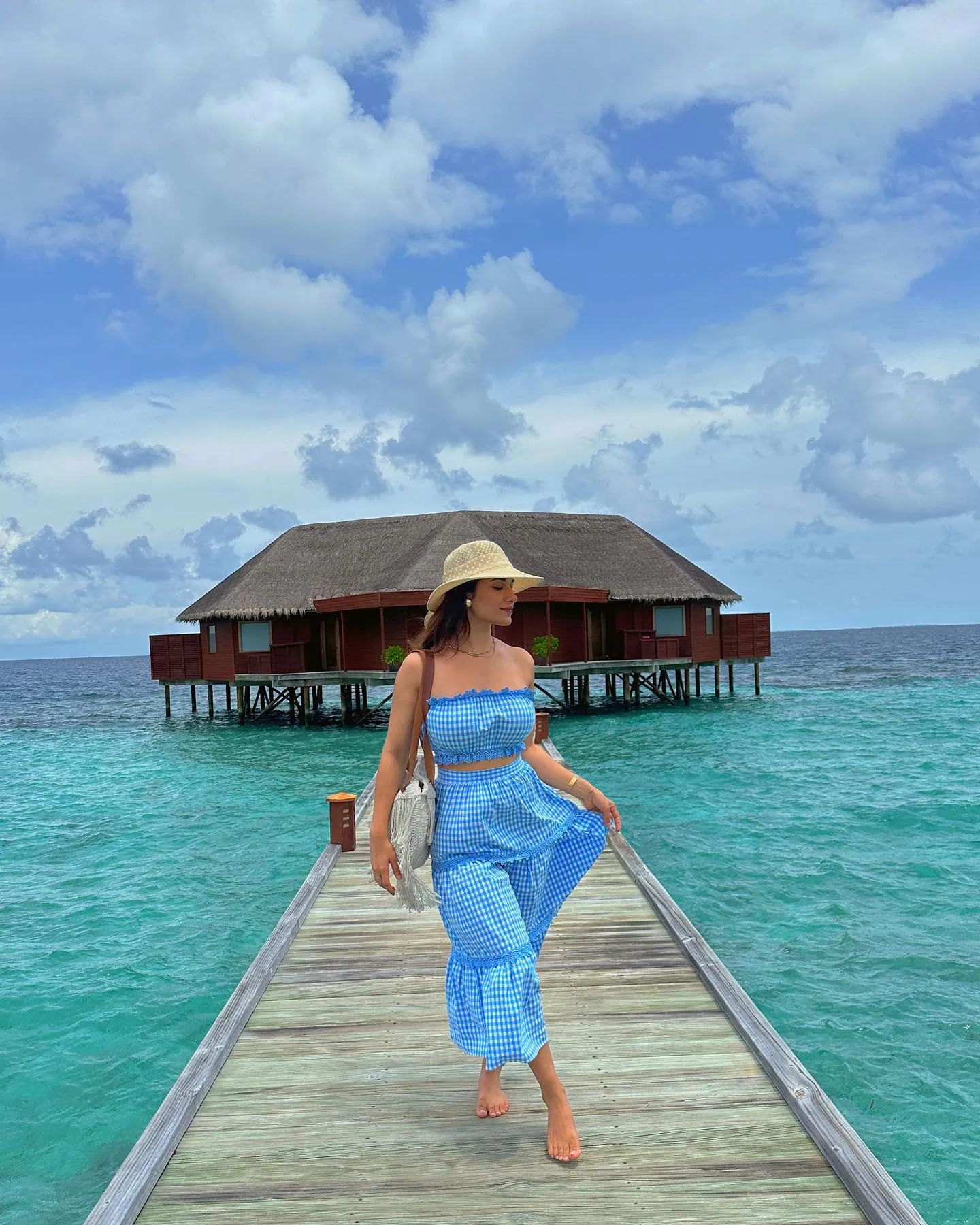 Ruhani Sharma - ruhani-sharma-hot-35.webp